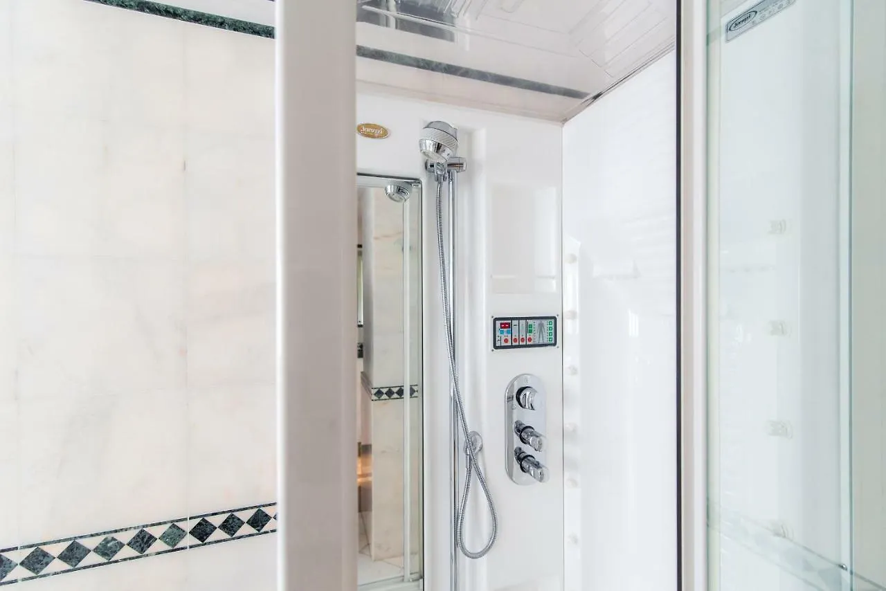 Villa Giu Luxury - The House Of Travelers Faggeto Lario