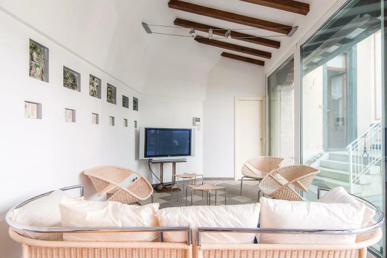 Villa Giu Luxury - The House Of Travelers Faggeto Lario 0*,  Italy